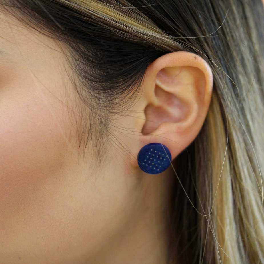 Roger Bennett - Sterling Silver Blue Maple Earrings with Silver Inlay - DESIGNYARD, Dublin Ireland.