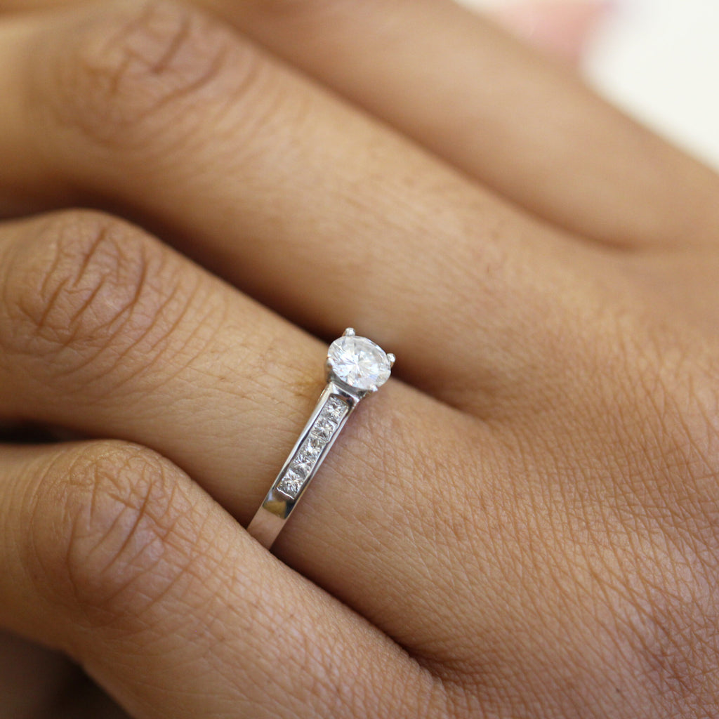 Ronan Campbell - 18k White Gold Round Princess Diamond Engagement Ring - DESIGNYARD, Dublin Ireland.