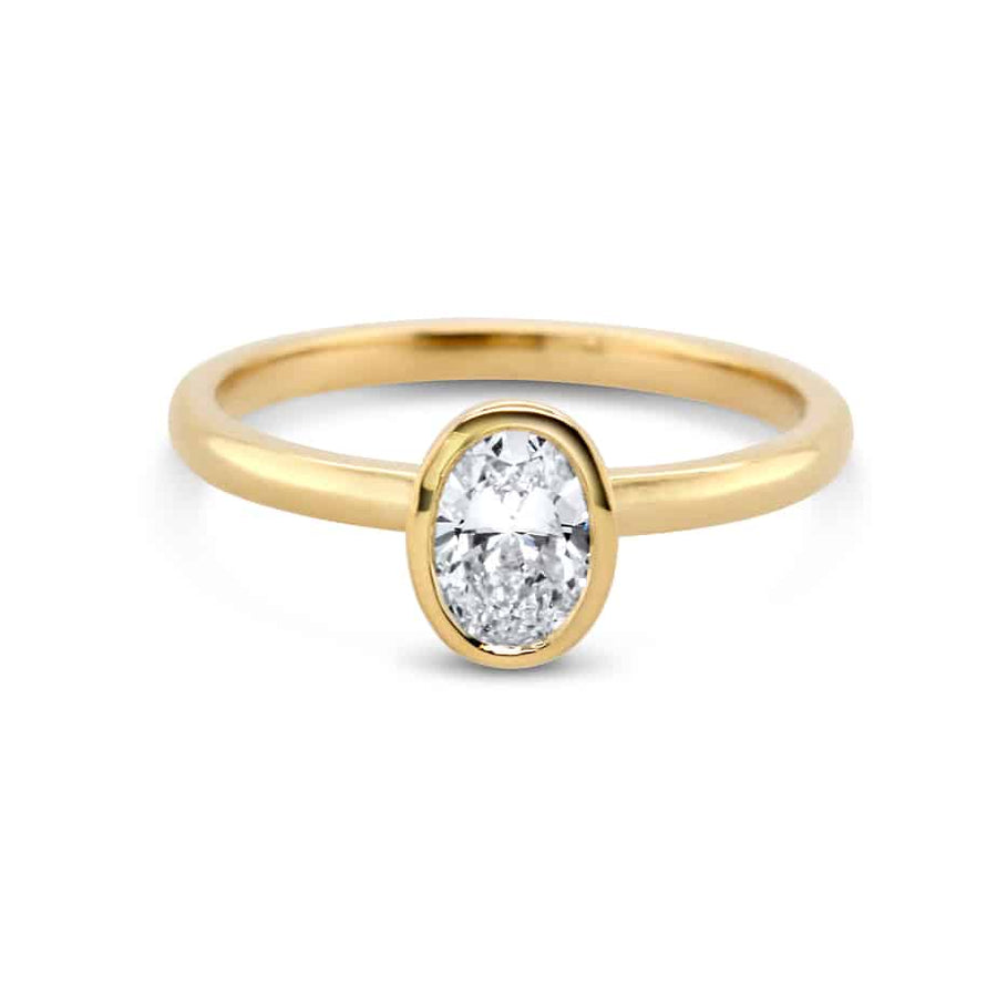 Oval diamond Mēdēəm Bezəl ring by Ronan Campbell at designyard contemporary jewellery gallery dublin ireland