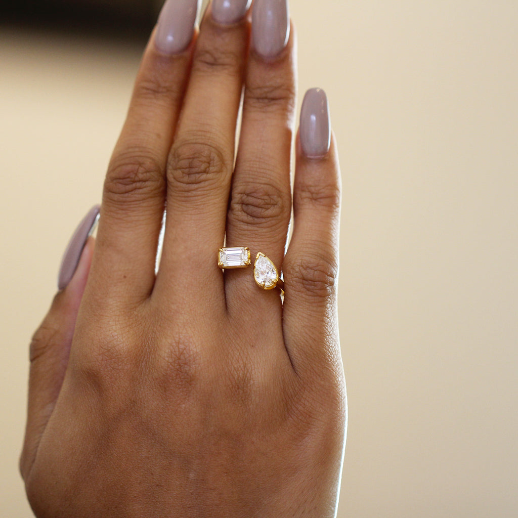 Ronan Campbell - 18k Yellow Gold Toi et Moi Diamond Engagement Ring - DESIGNYARD, Dublin Ireland.