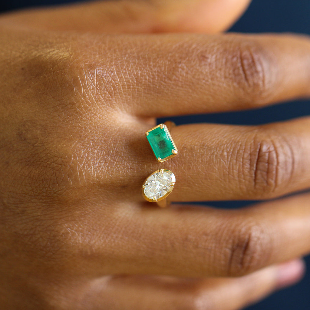 Ronan Campbell - 18k Yellow Gold Toi et Moi Diamond Emerald Engagement Ring - DESIGNYARD, Dublin Ireland.