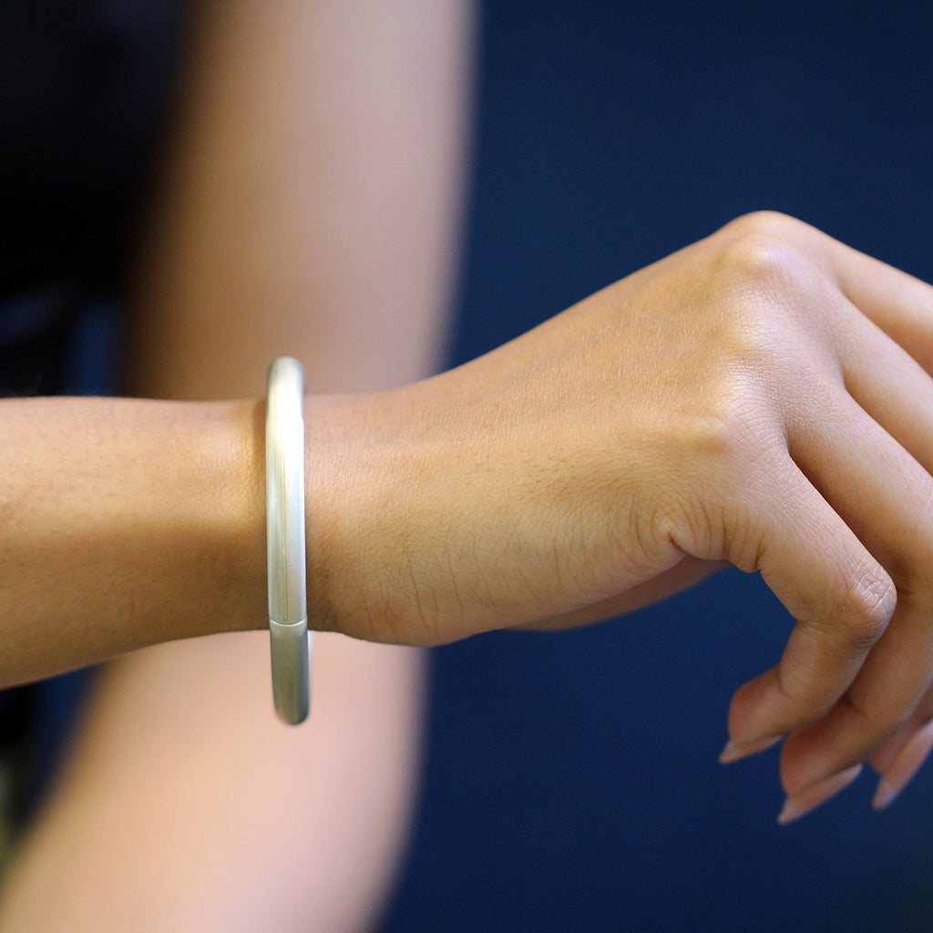 Sarah Herriot - Sterling Silver Round Tension Bangle - DESIGNYARD, Dublin Ireland.
