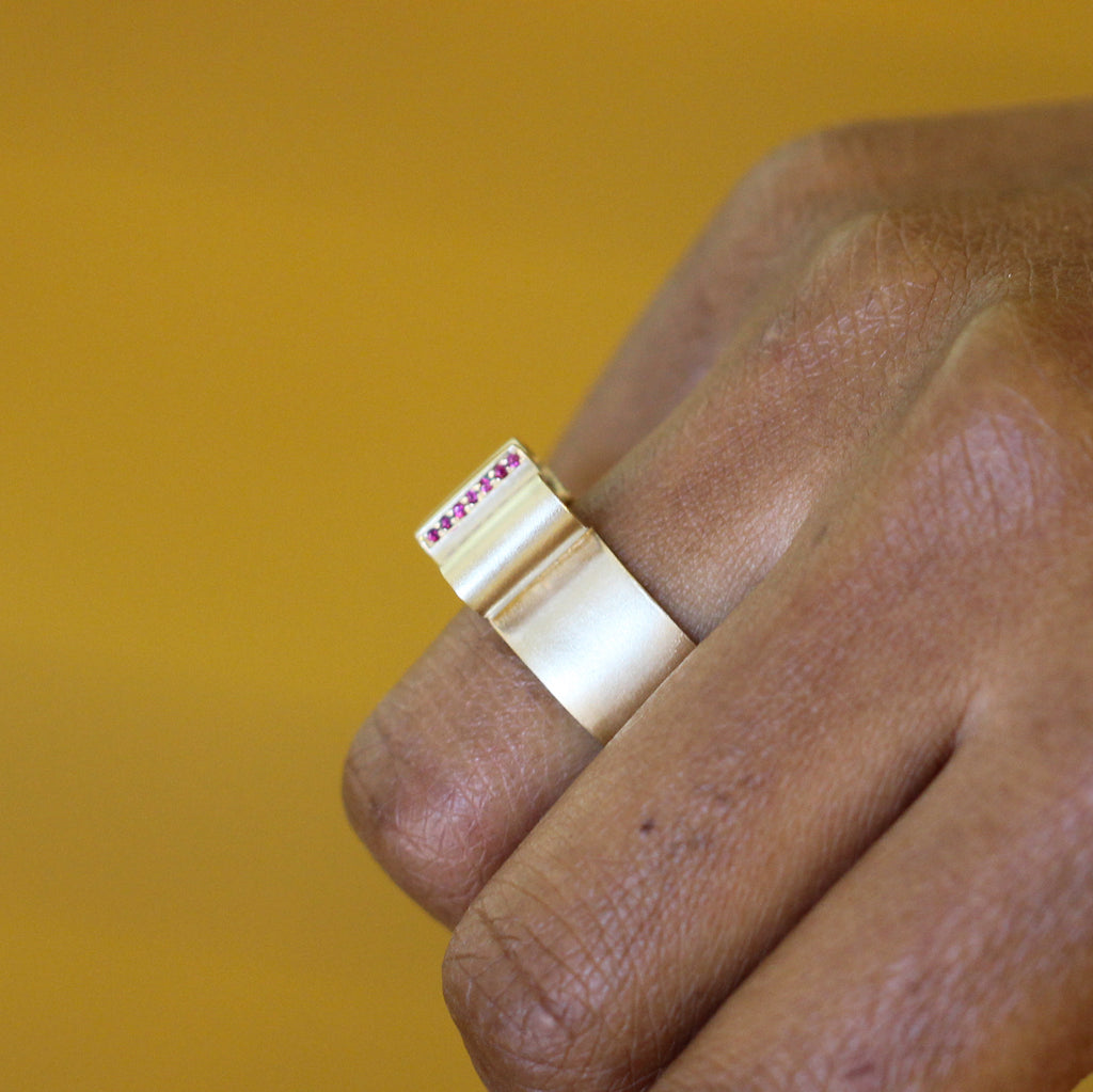 Síne Vasquez - 14k Yellow Gold Ruby Hasi Ring - DESIGNYARD, Dublin Ireland.