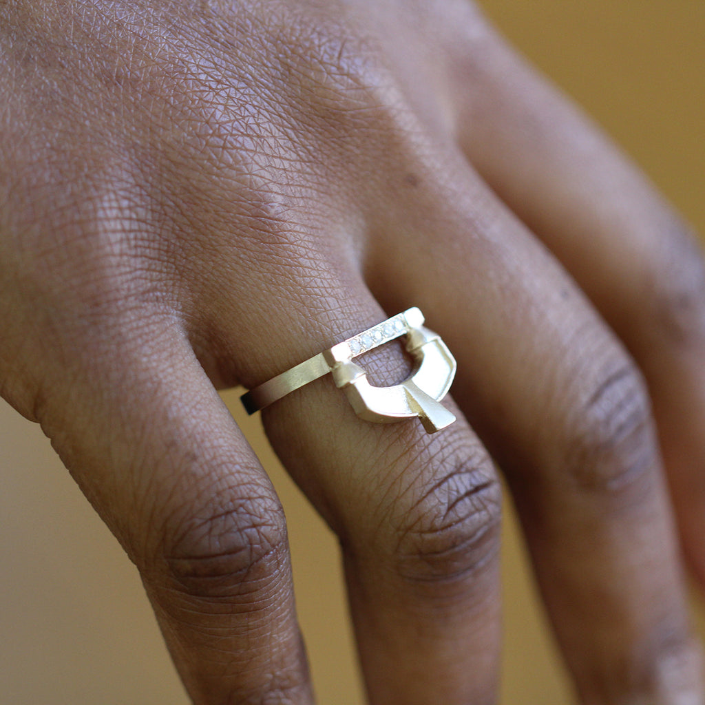 Síne Vasquez - 14k Yellow Gold Dwell Pavé Diamond Ring - DESIGNYARD, Dublin Ireland.