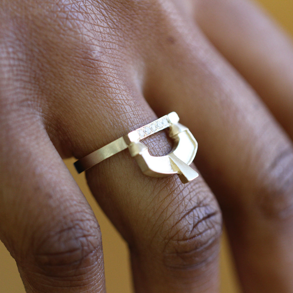 Síne Vasquez - 14k Yellow Gold Dwell Pavé Diamond Ring - DESIGNYARD, Dublin Ireland.