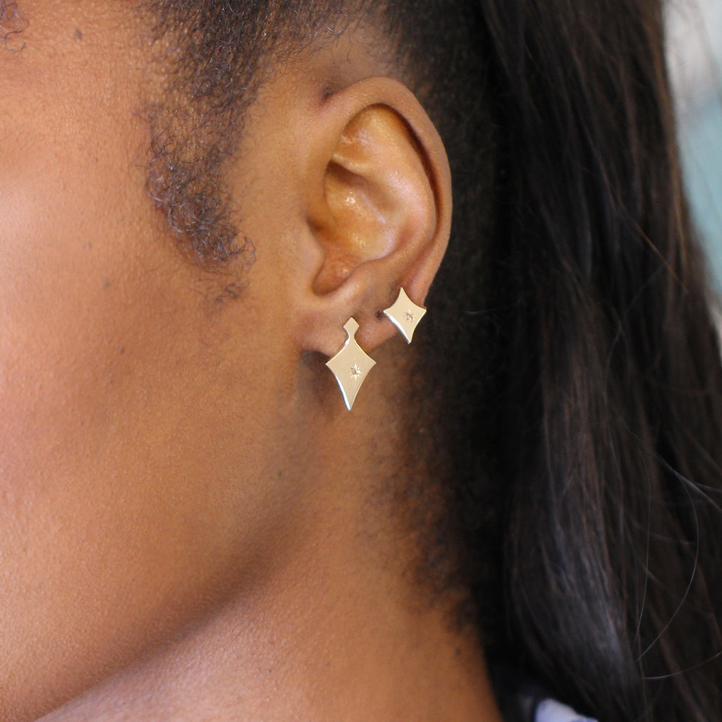 Síne Vasquez - 14k Yellow Gold Large Lark Diamond Stud Earrings - DESIGNYARD, Dublin Ireland.