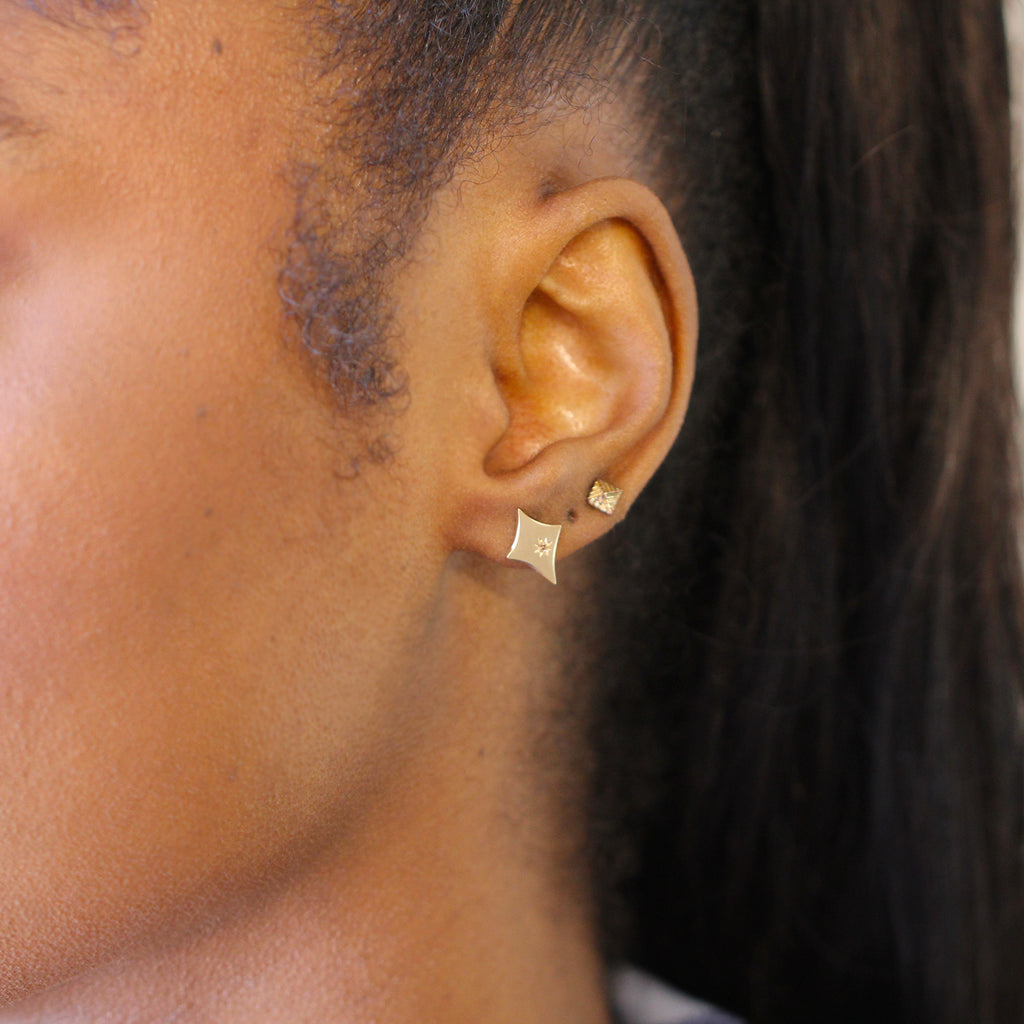 Síne Vasquez - 14k Yellow Gold Small Diamond Lark Stud Earrings - DESIGNYARD, Dublin Ireland.