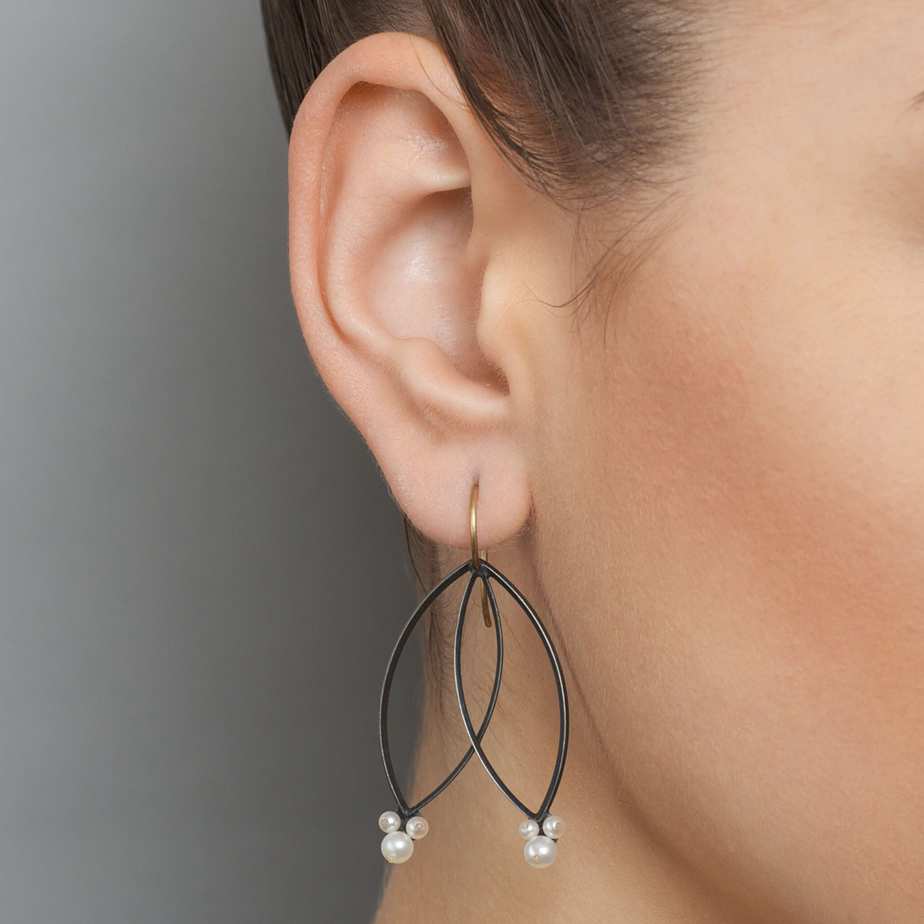 Sophia Epp - Oxidized Silver 18k Yellow Gold Pearl Perlenblätter Earrings - DESIGNYARD, Dublin Ireland.